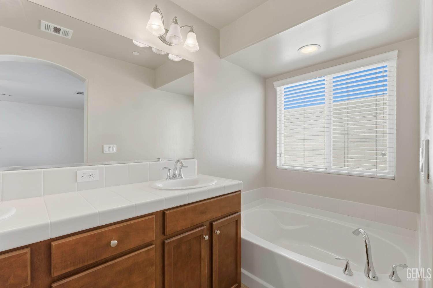 9102 Whitman Avenue — photo 17