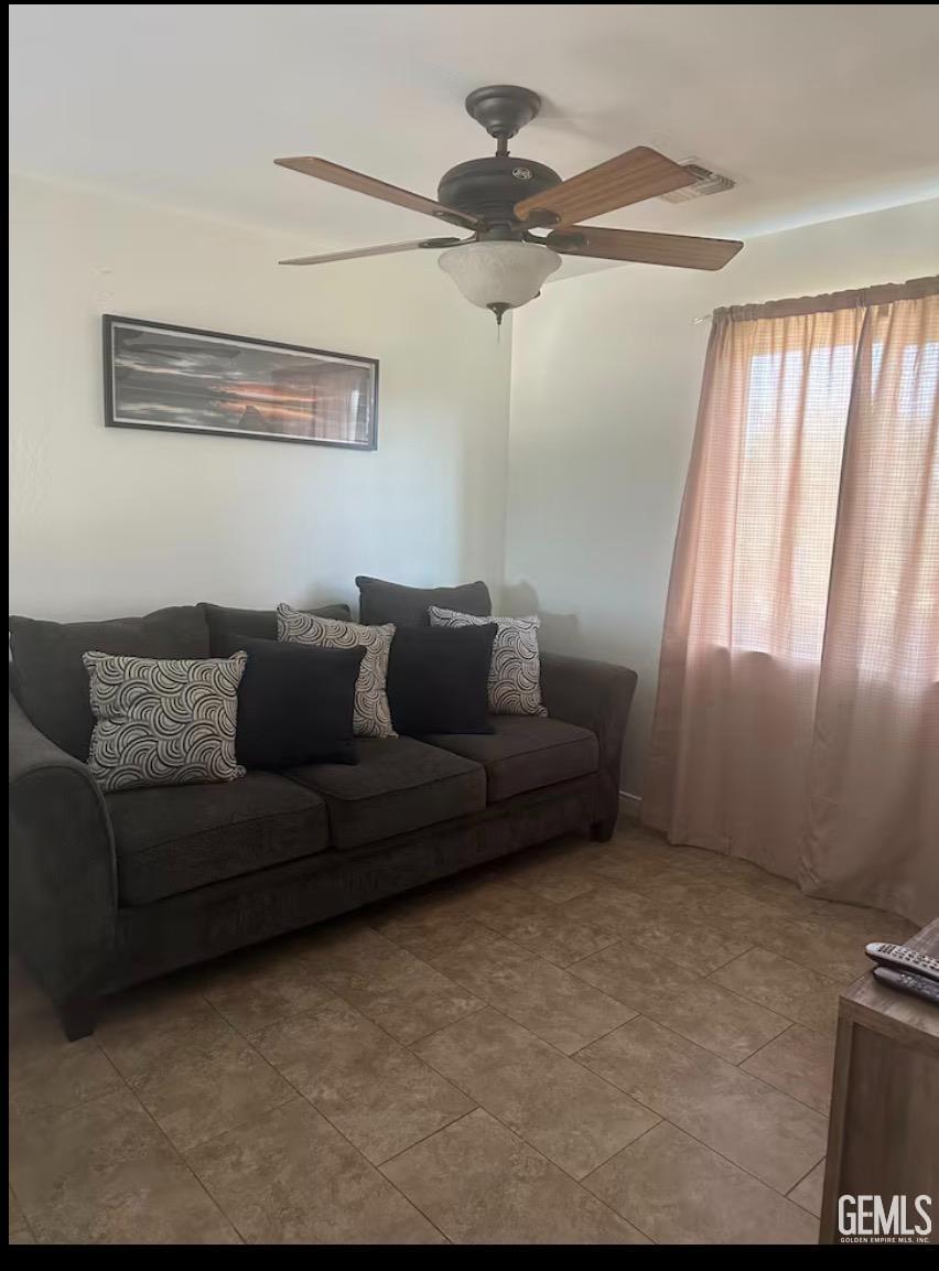 2307 Trentino Avenue — photo 6