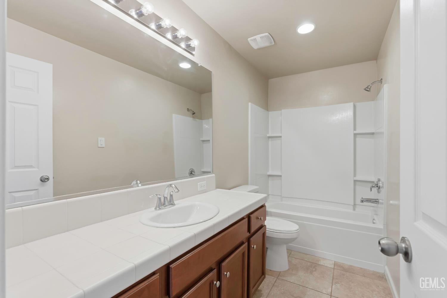 9102 Whitman Avenue — photo 20