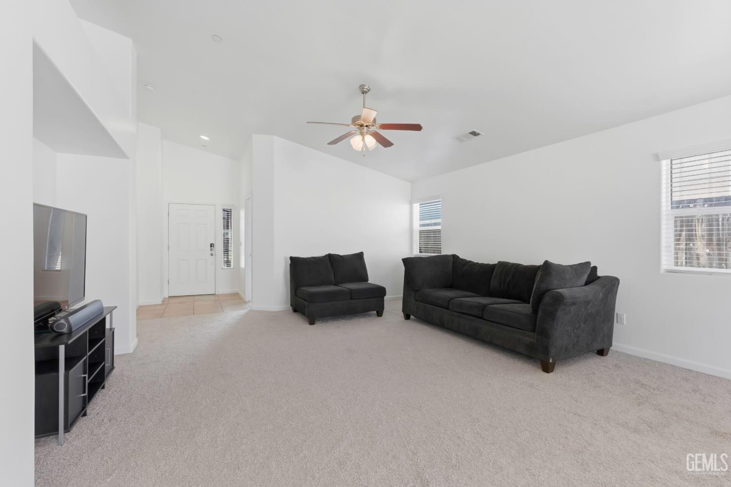 9102 Whitman Avenue — photo 14