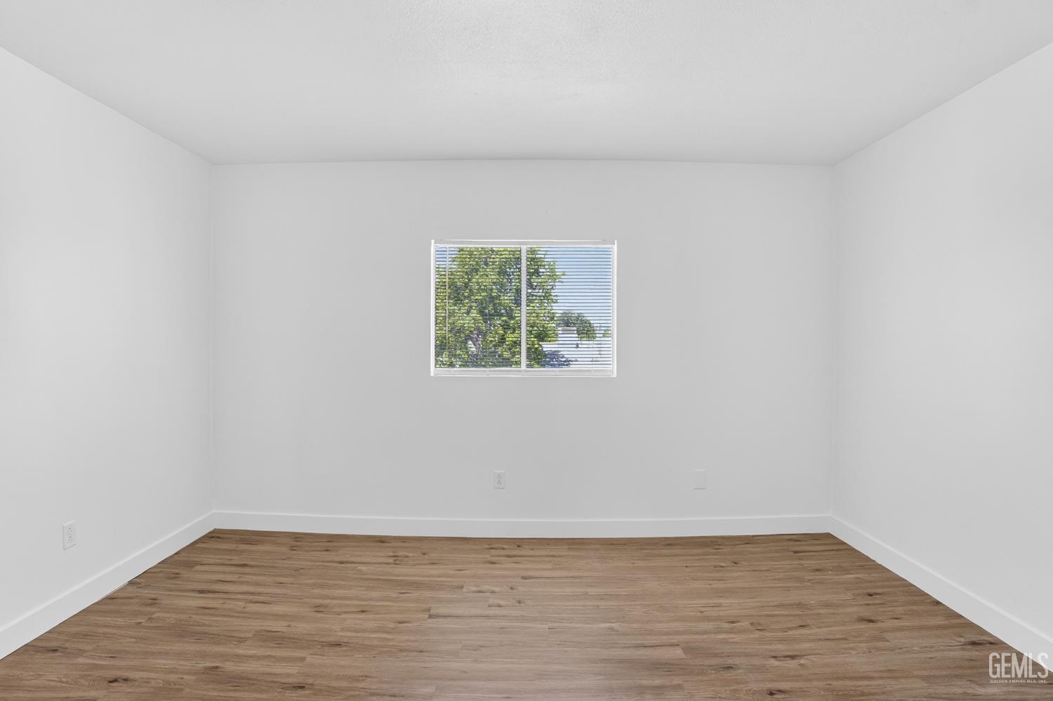 1300 Flower Street — photo 39