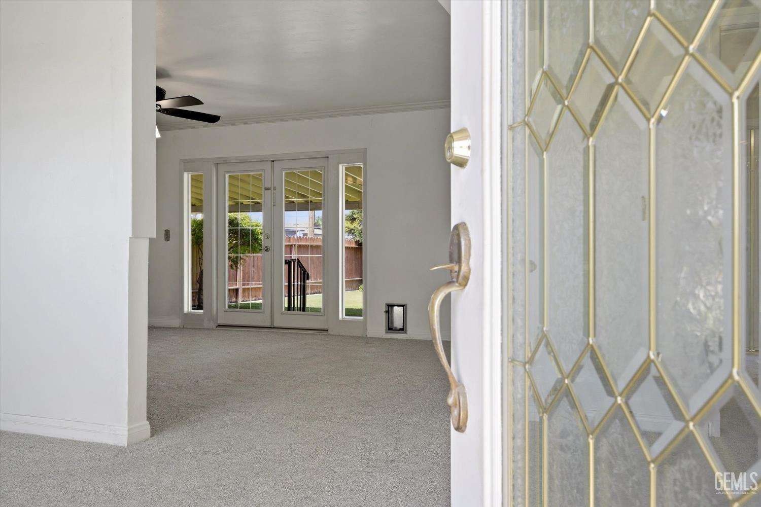 1020 Roberts Lane — photo 6
