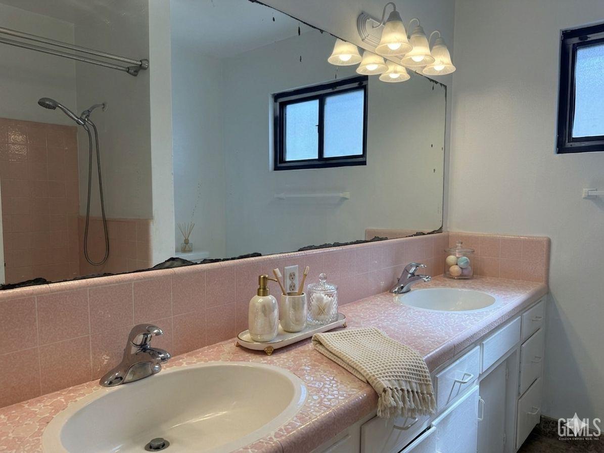 309 Pilot Avenue — photo 8
