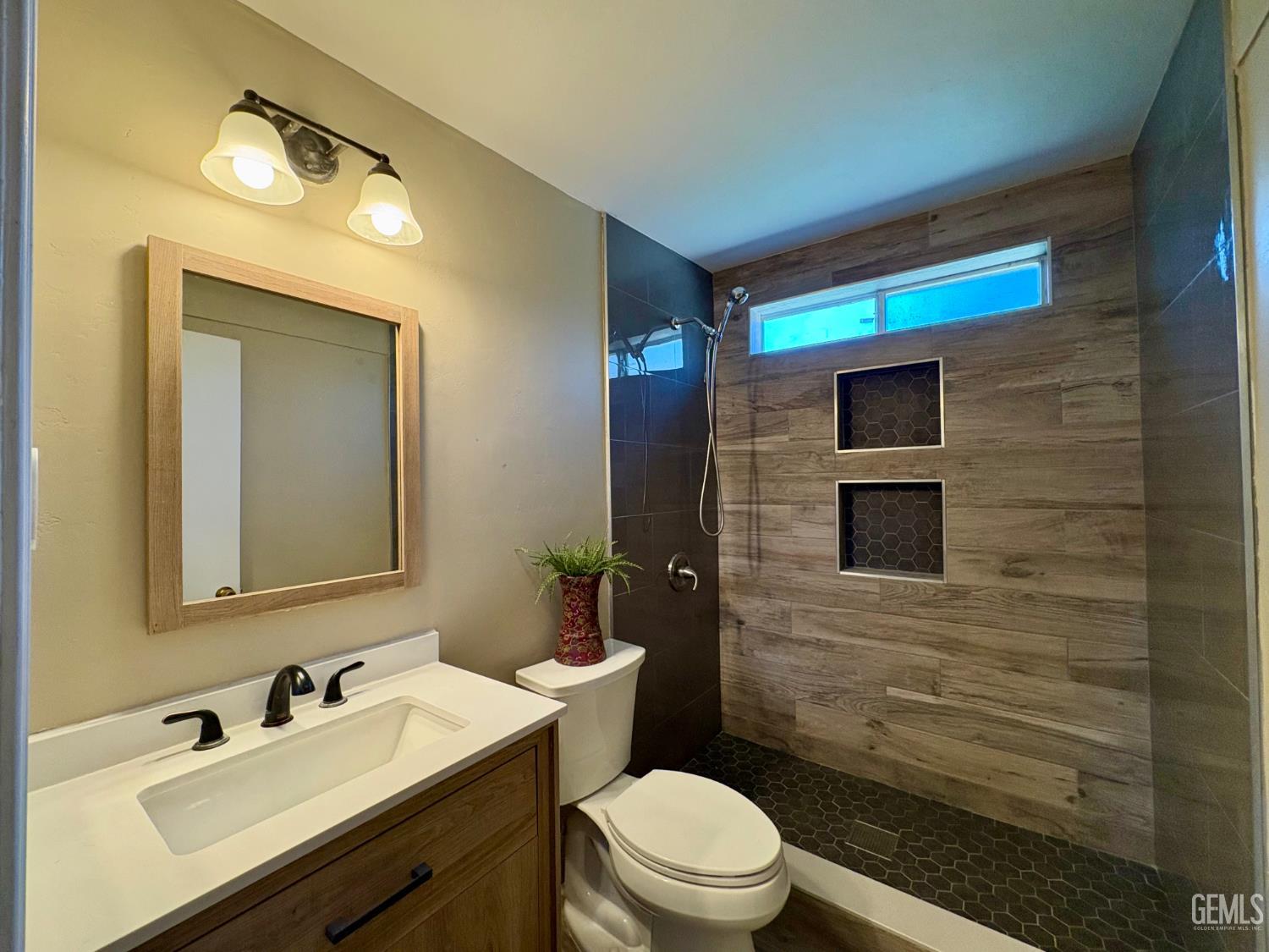 5025 Fillmore Avenue — photo 34