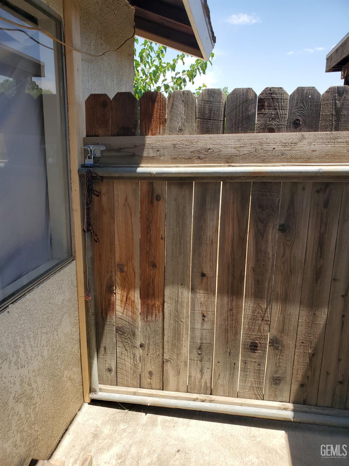 514 Bates Avenue — photo 10