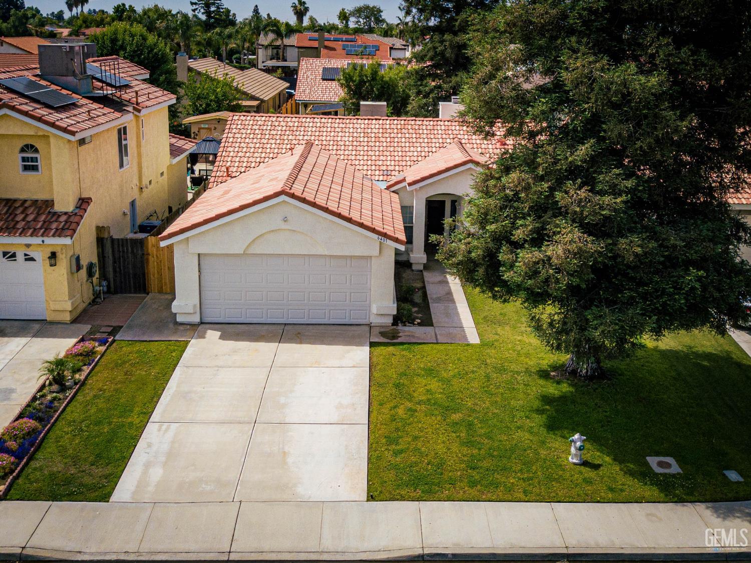 6401 Caracas Court — photo 4