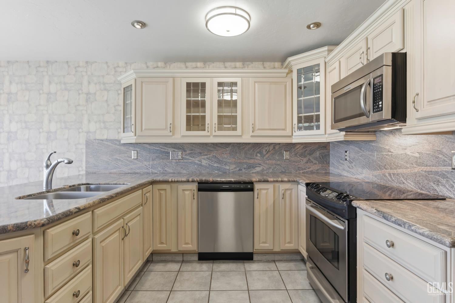5517 Muirfield Drive — photo 28