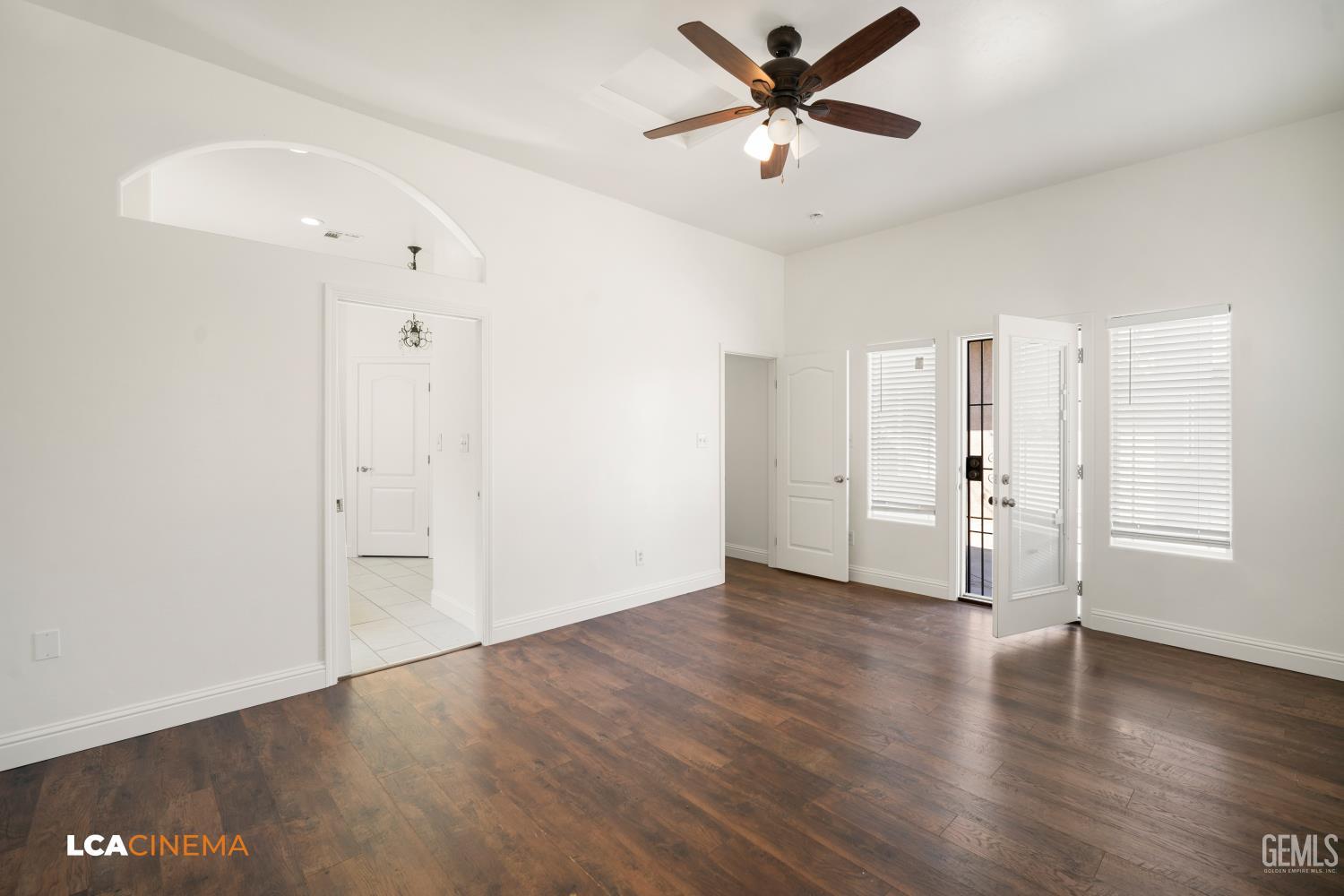5053 N Hills Drive — photo 34