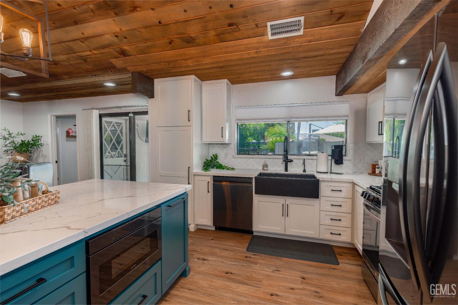6717 Noah Avenue — photo 3