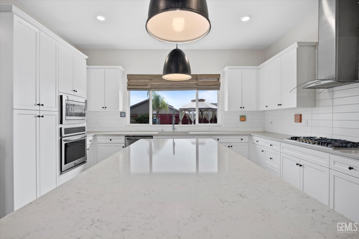 5913 Hawthorn Tree Lane — photo 5