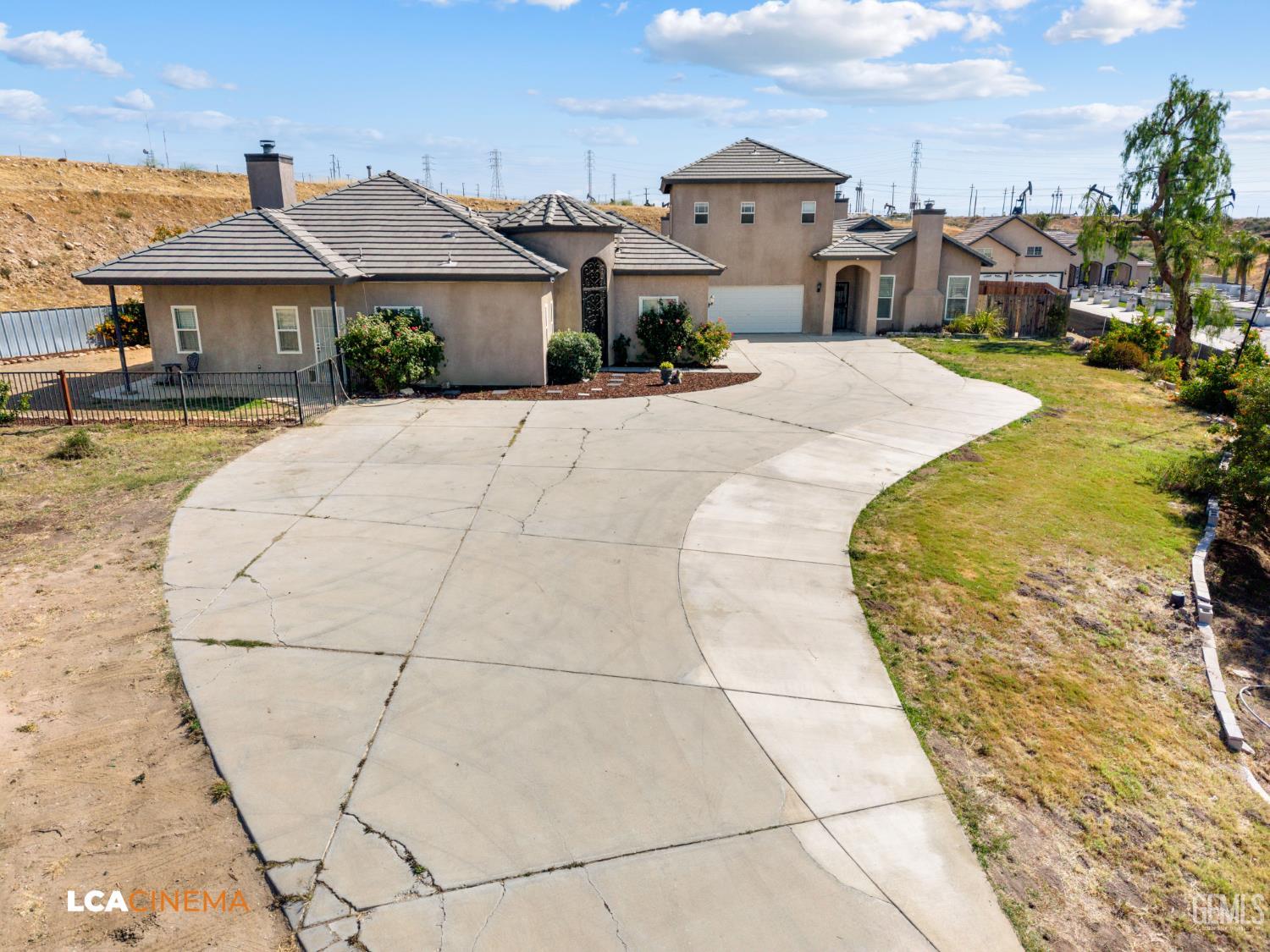 5053 N Hills Drive — photo 17