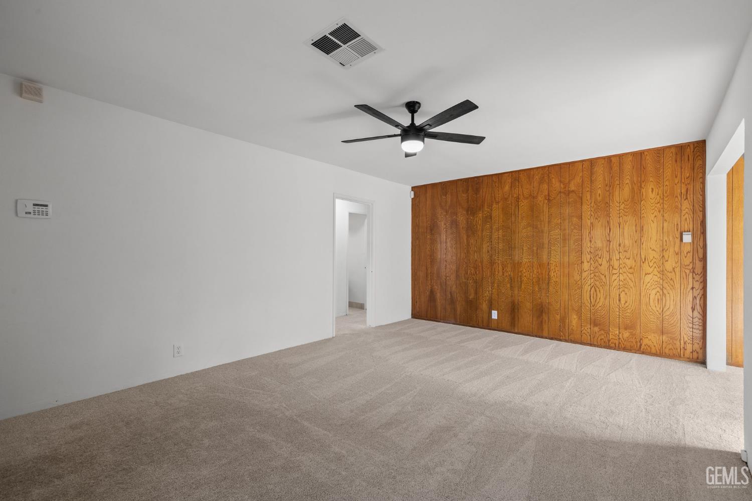 2416 Barnett Street — photo 10