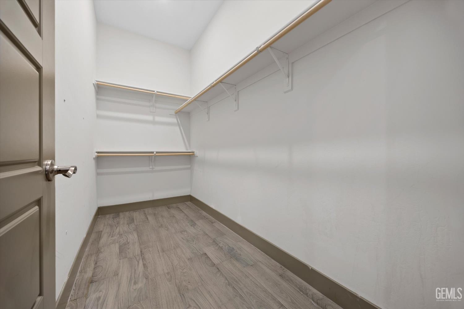 5913 Hawthorn Tree Lane — photo 14