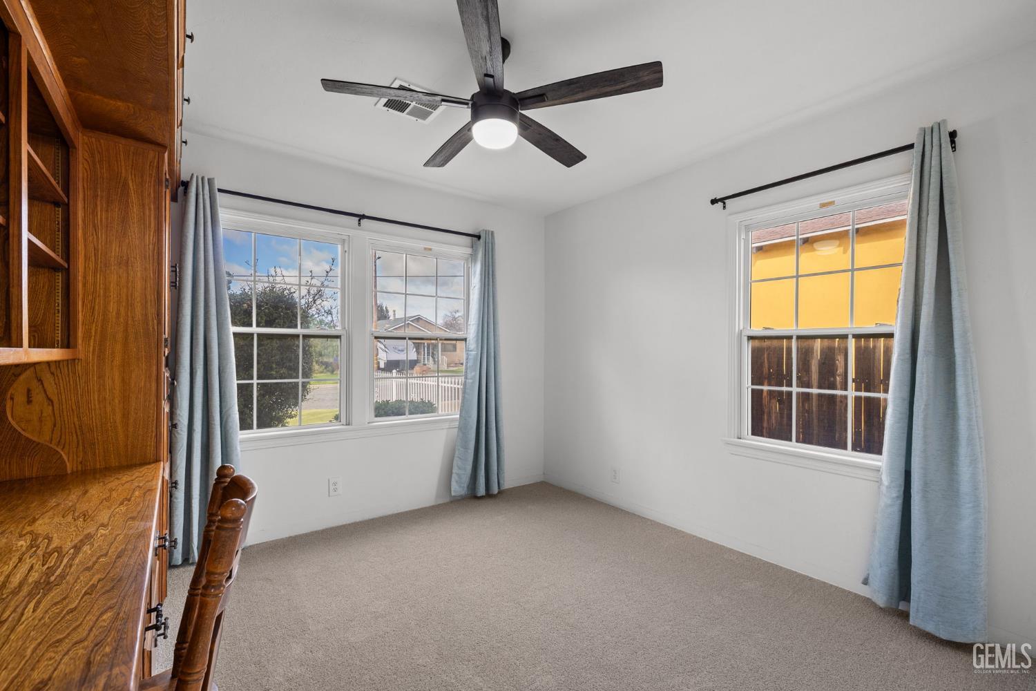 2416 Barnett Street — photo 27