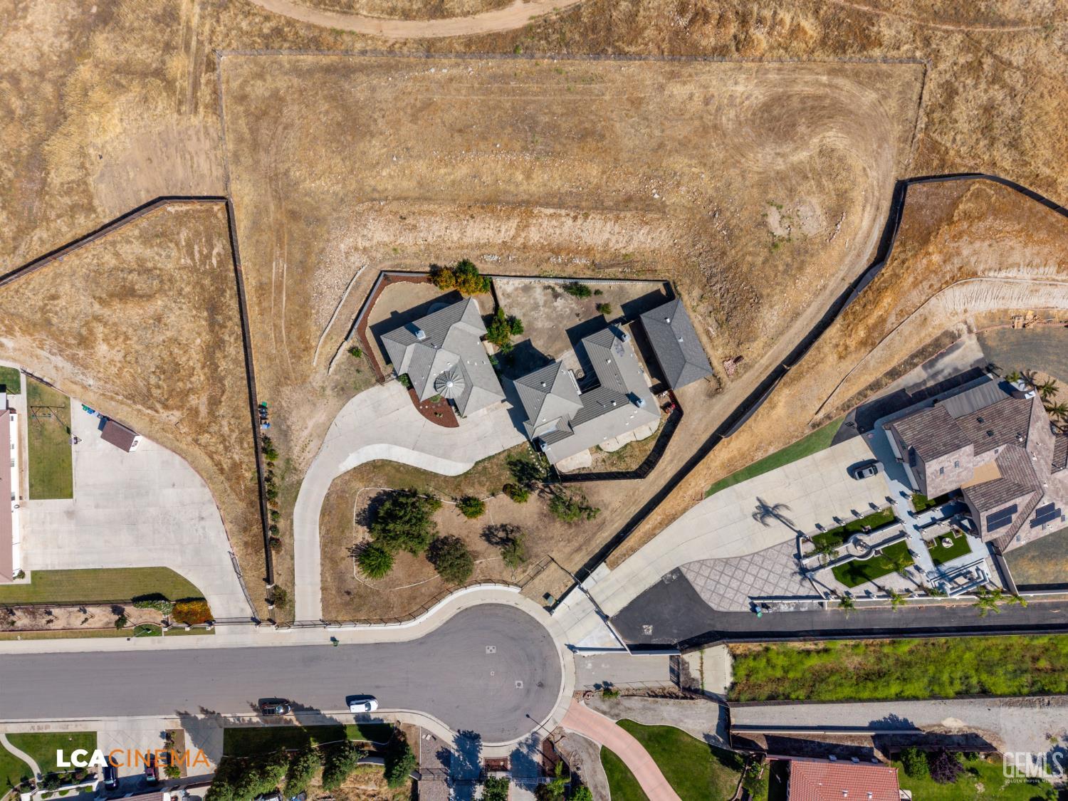 5053 N Hills Drive — photo 9