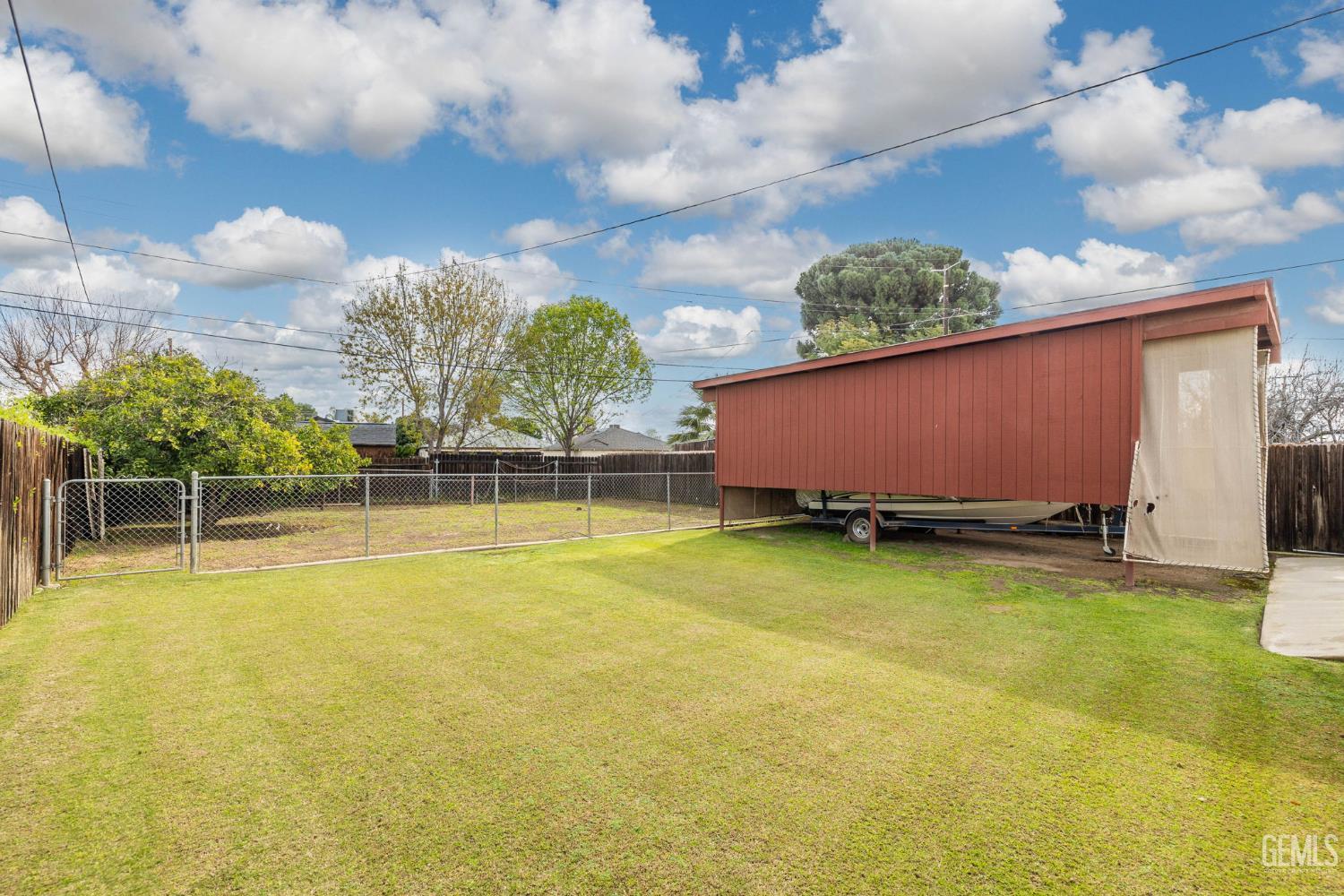 2416 Barnett Street — photo 46