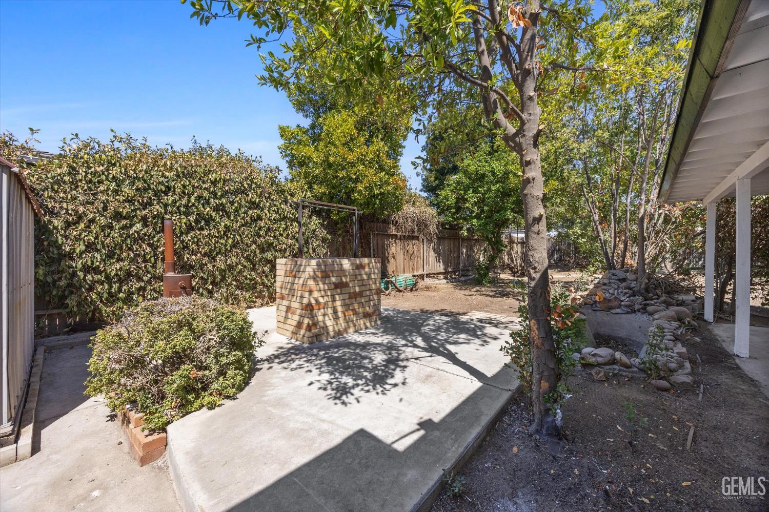 6000 Eugene Place — photo 39