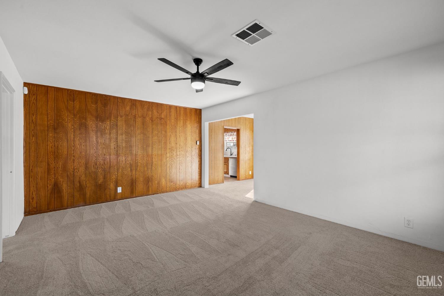 2416 Barnett Street — photo 9