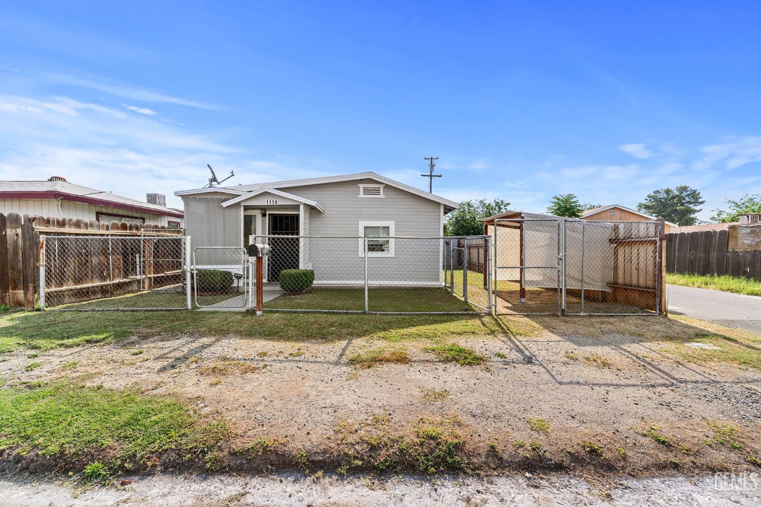 1114 Grant Drive — photo 16