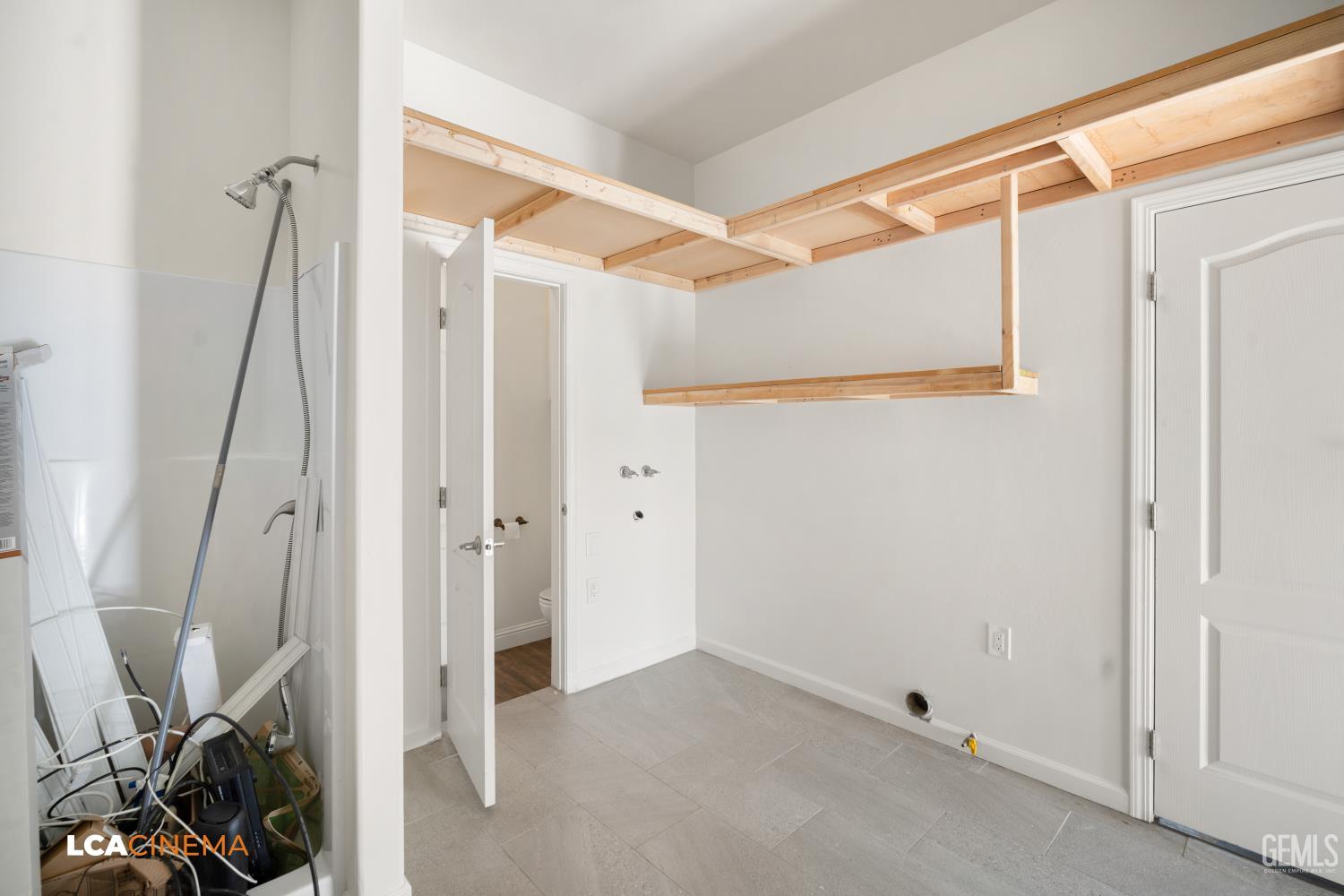5053 N Hills Drive — photo 56