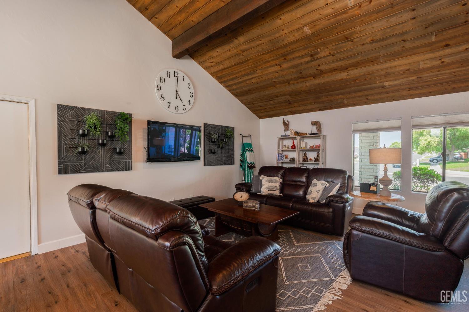 6717 Noah Avenue — photo 10