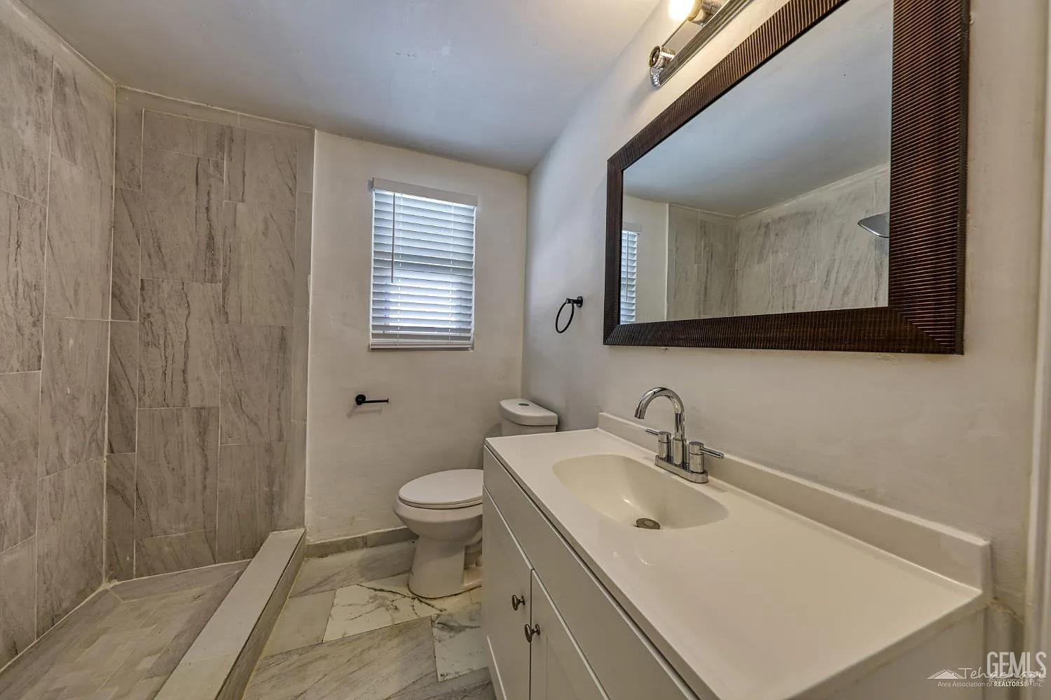 3300 Bucknell Street — photo 9