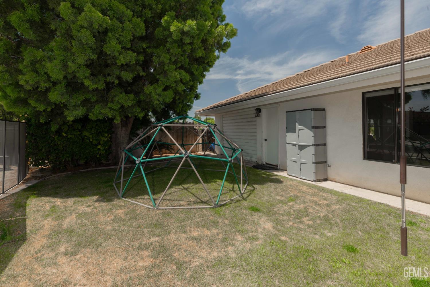 6717 Noah Avenue — photo 29