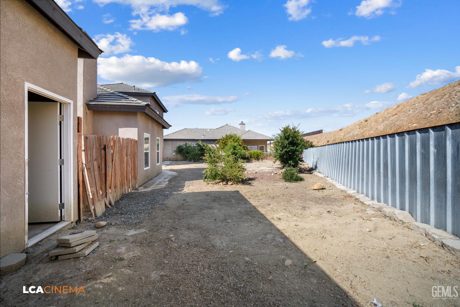 5053 N Hills Drive — photo 43