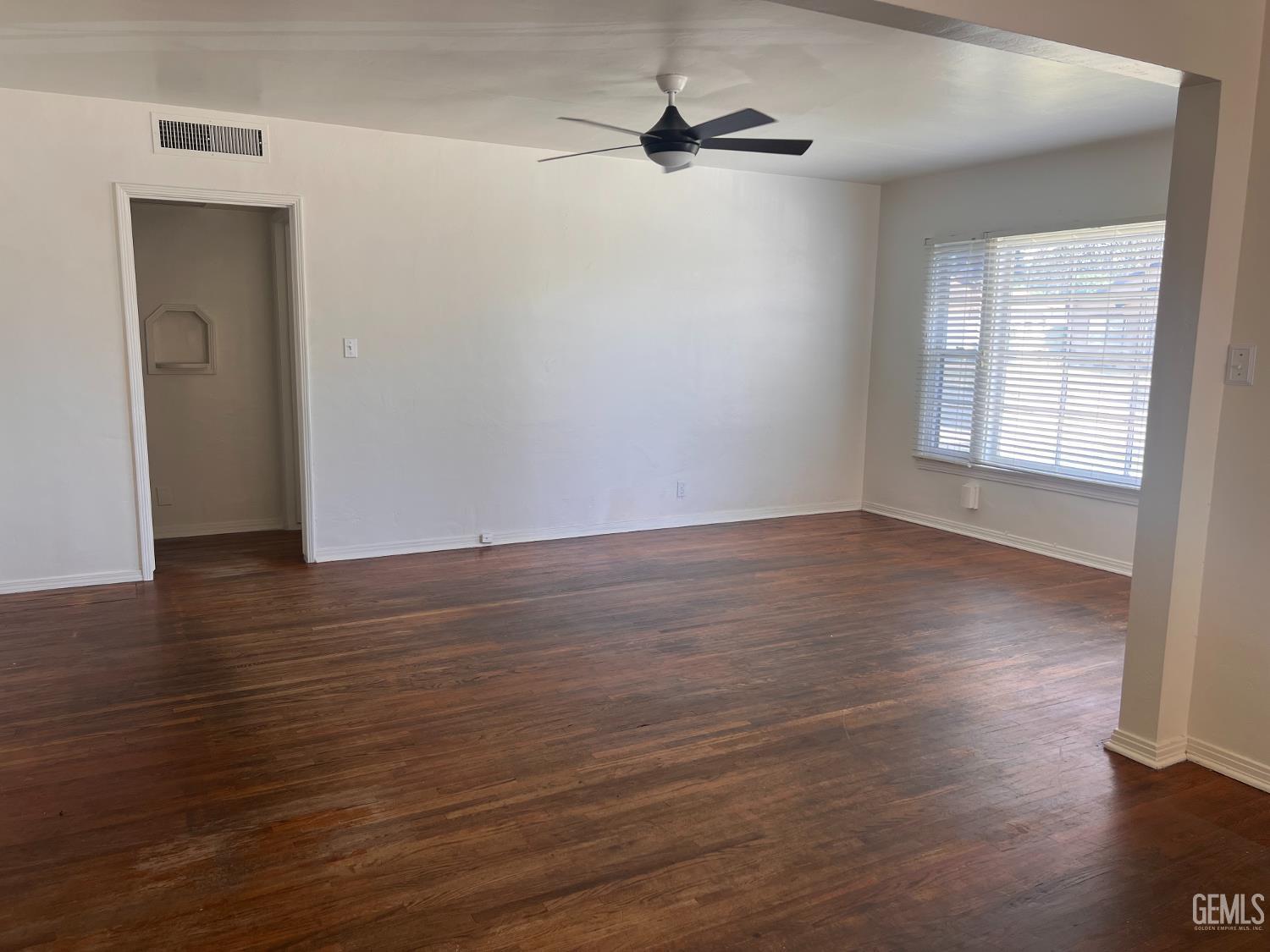 2321 Charleston Drive — photo 4