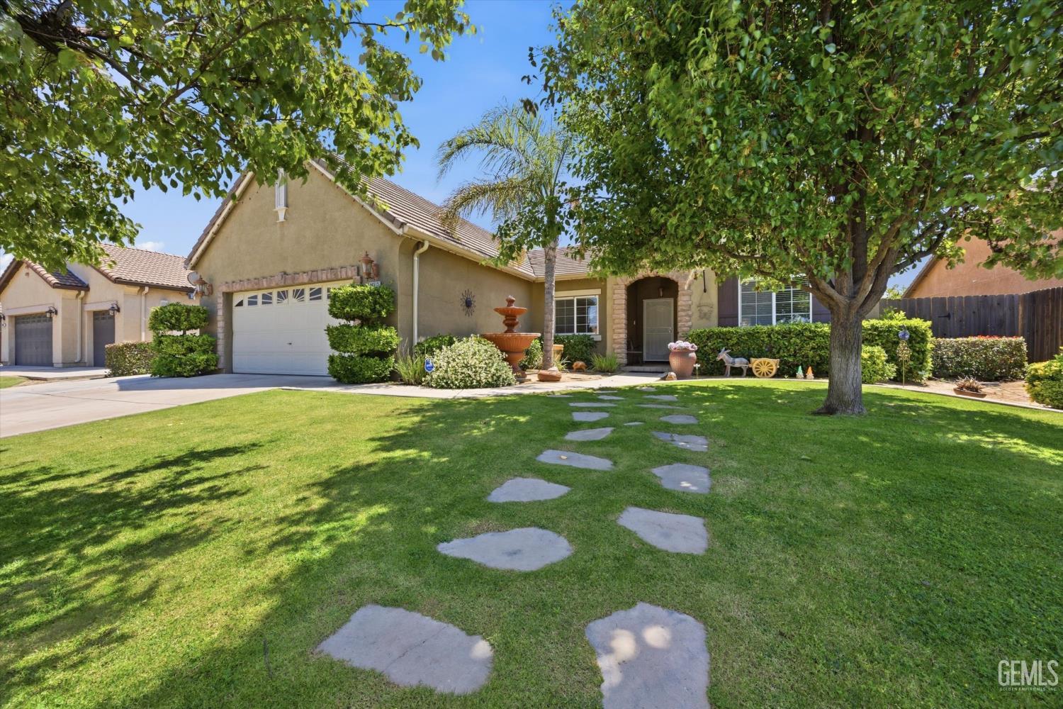 12513 Great Country Drive