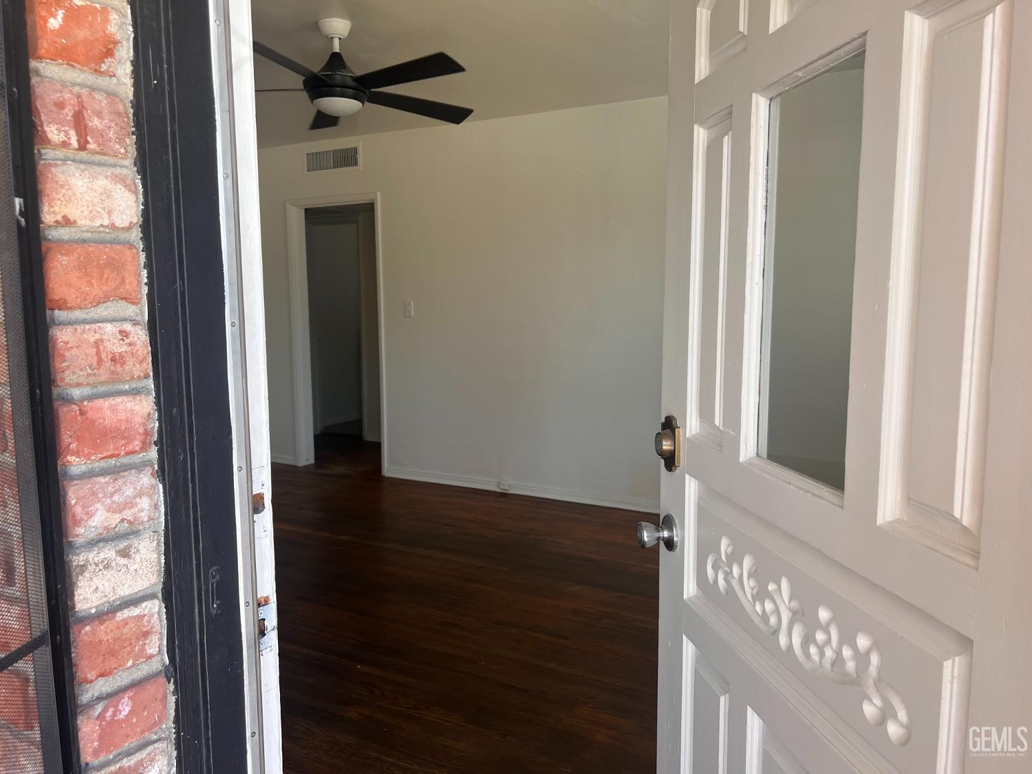 2321 Charleston Drive — photo 2