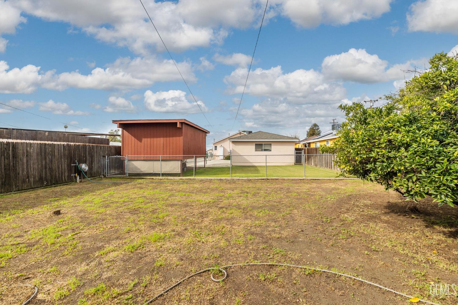 2416 Barnett Street — photo 48