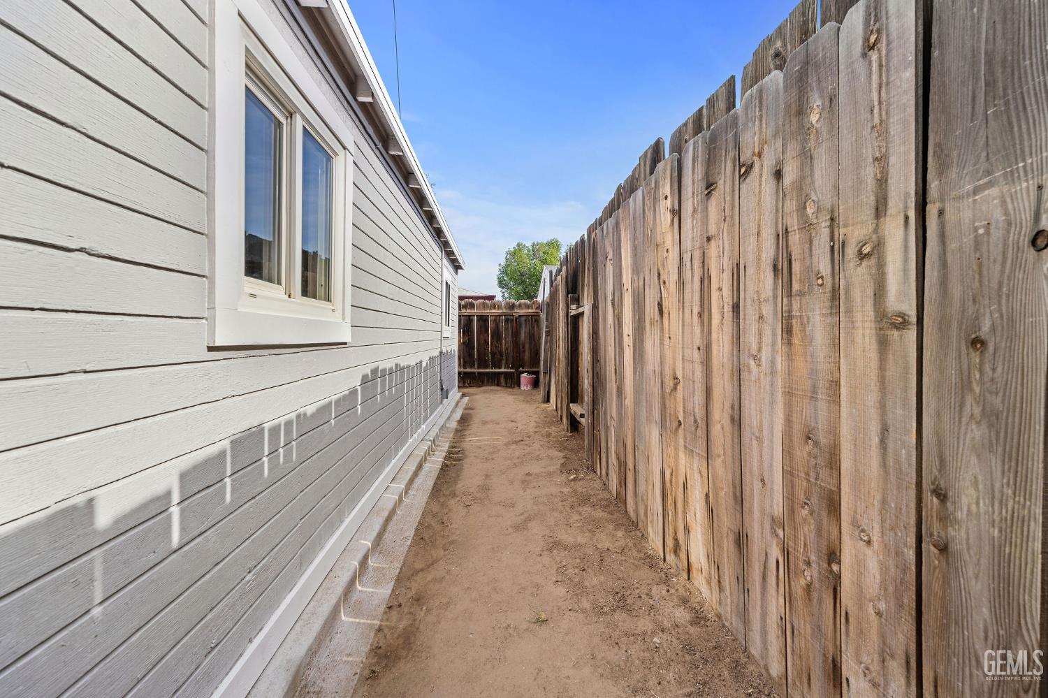 1114 Grant Drive — photo 20