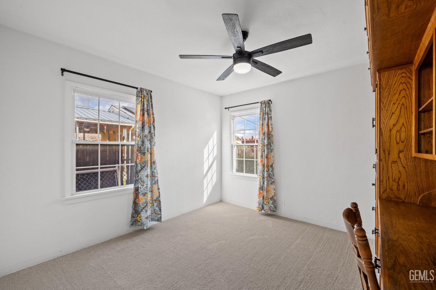 2416 Barnett Street — photo 23