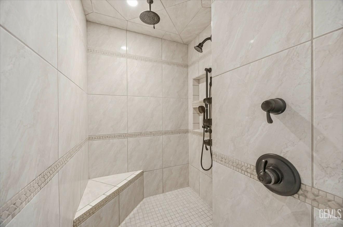 7312 Terry John Avenue — photo 7