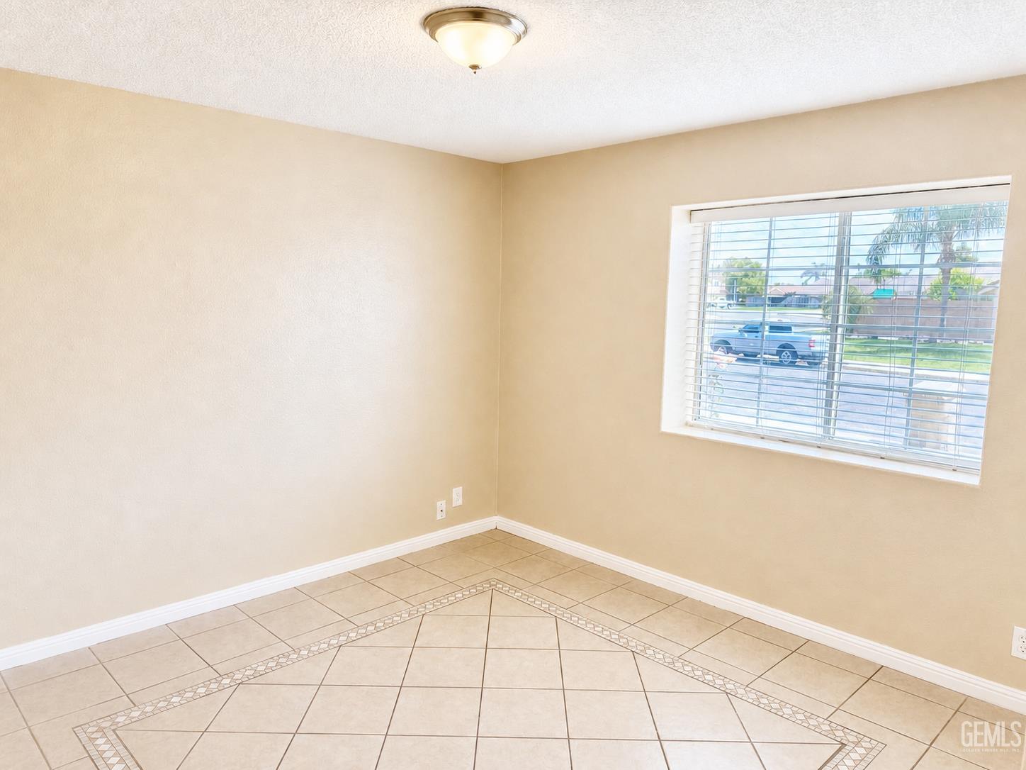 3125 Silver Spur Way — photo 13