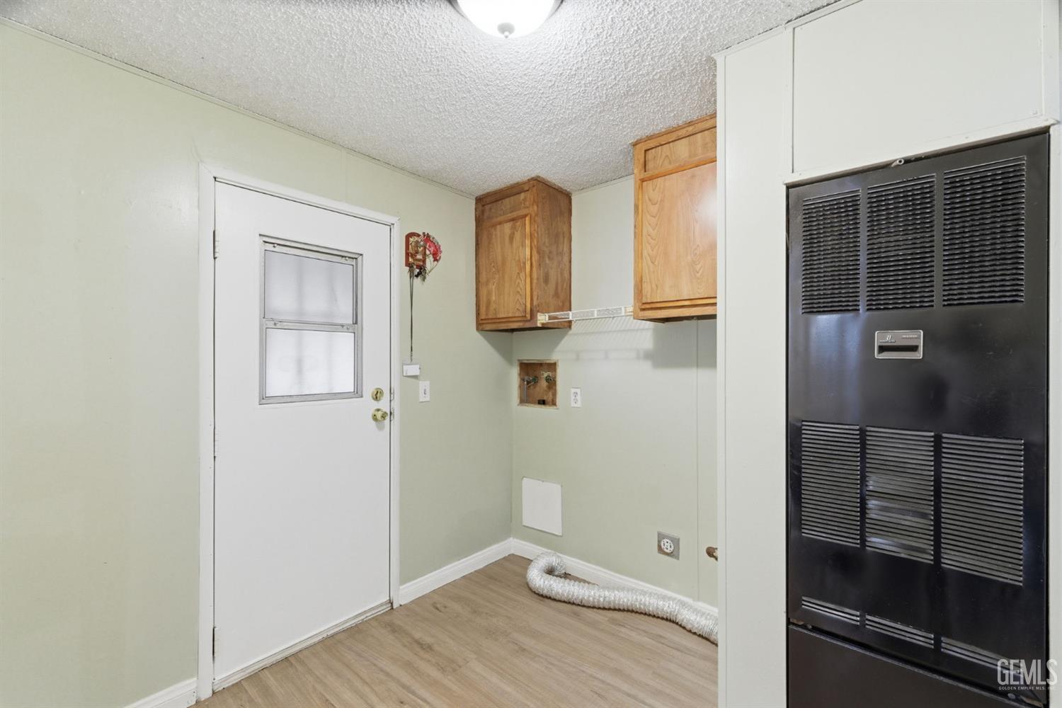 1301 Taft Hwy — photo 34