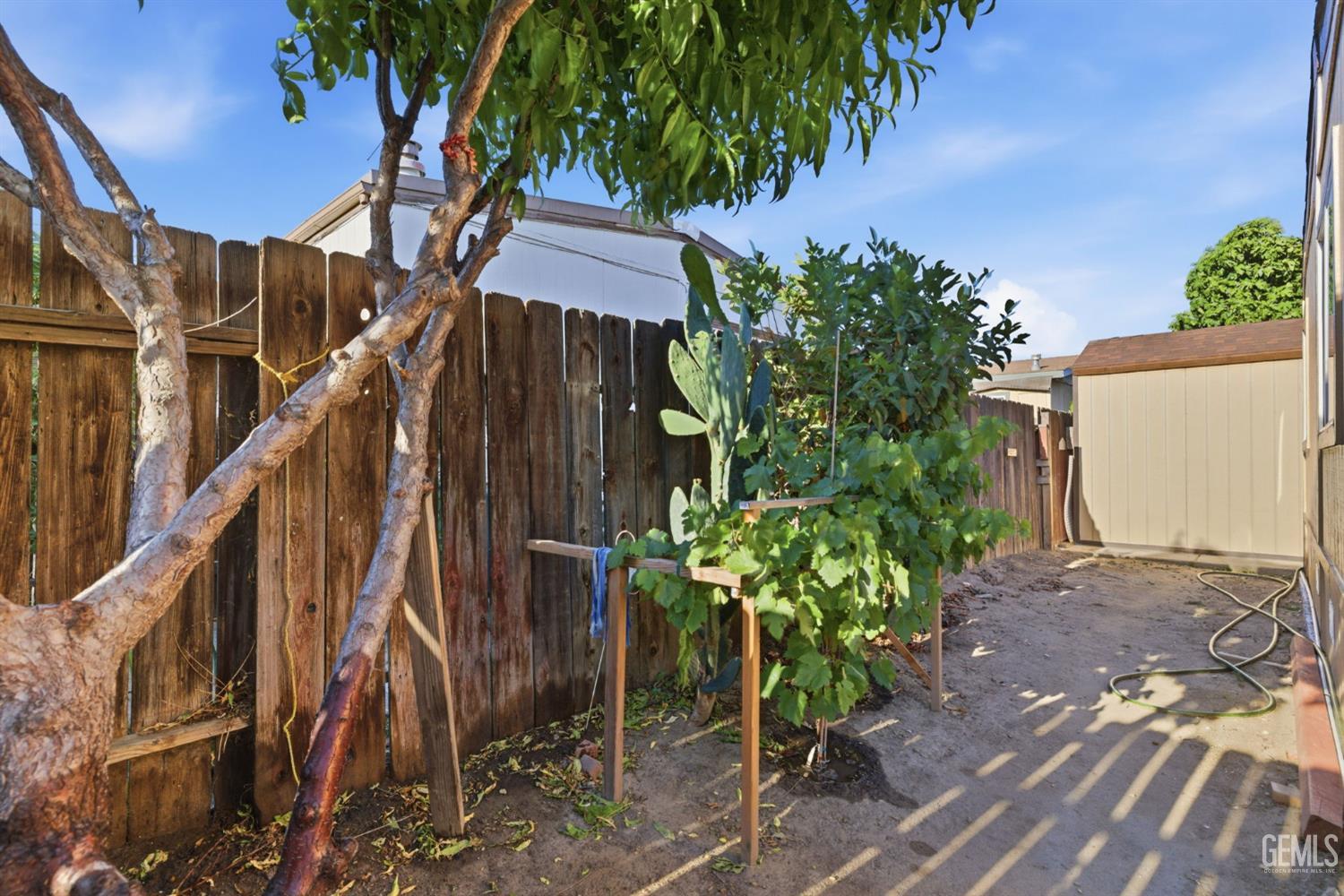 1301 Taft Hwy — photo 48