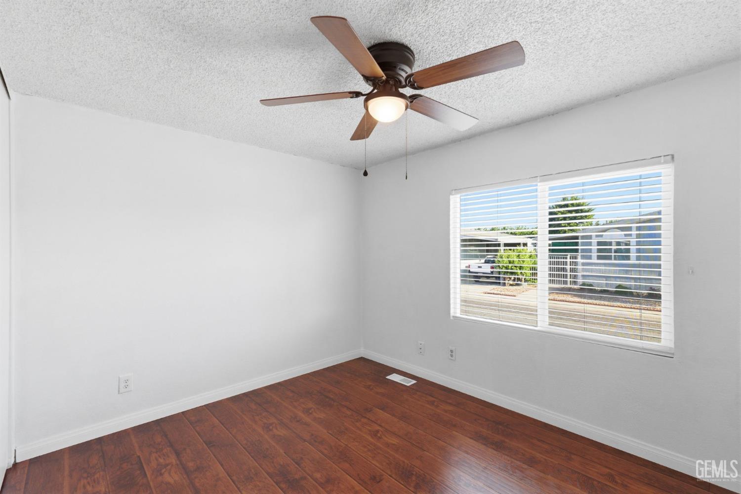 1301 Taft Hwy — photo 36