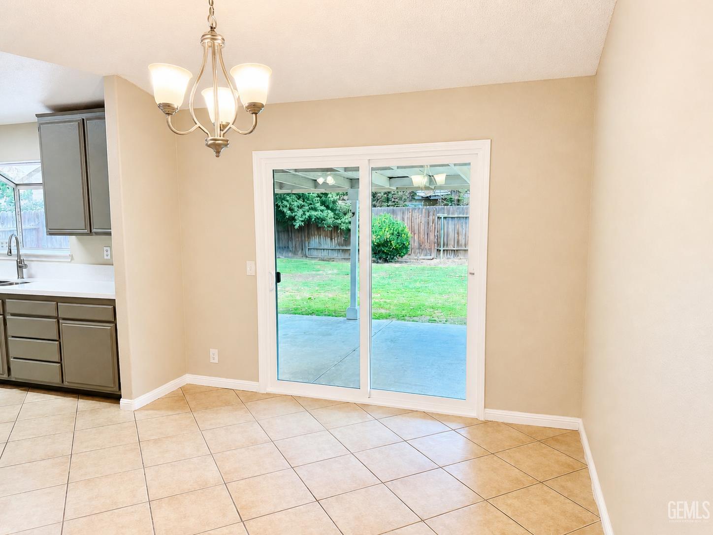 3125 Silver Spur Way — photo 4