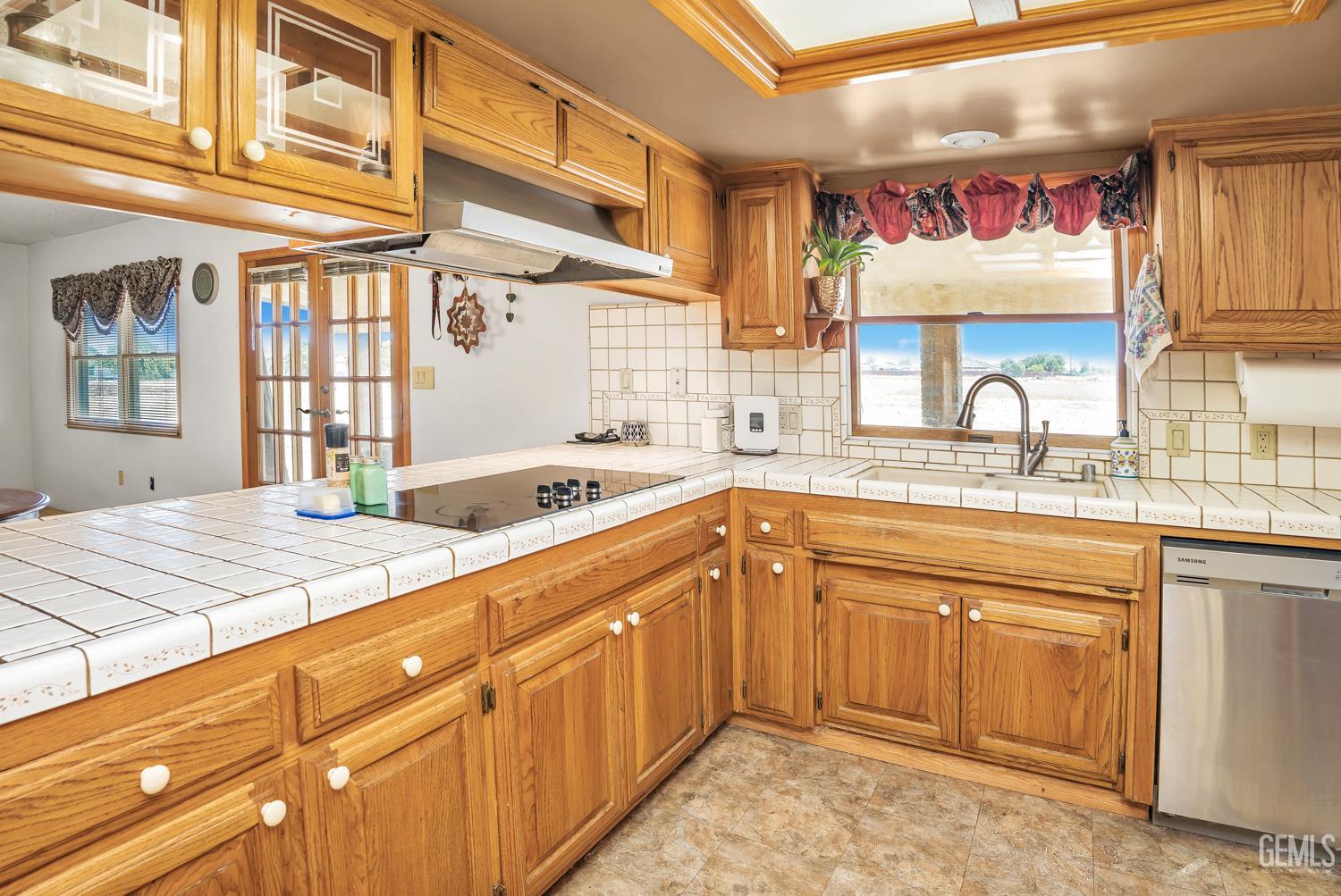 3045 Emerson Way — photo 32