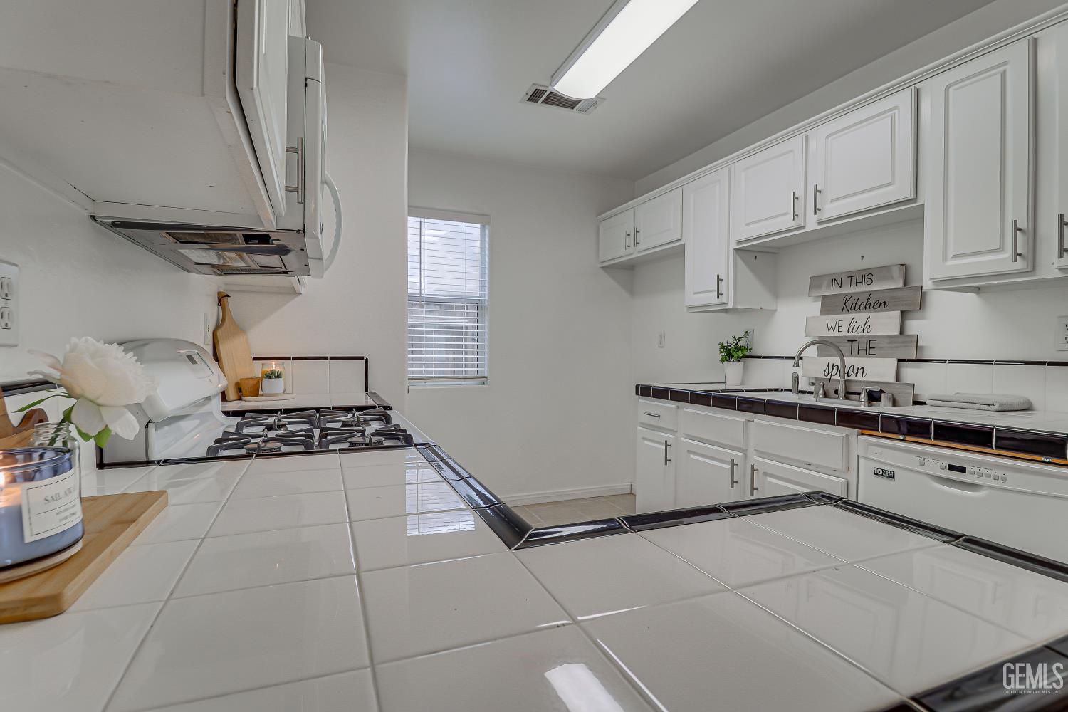 261 Tanner Michael Drive — photo 9
