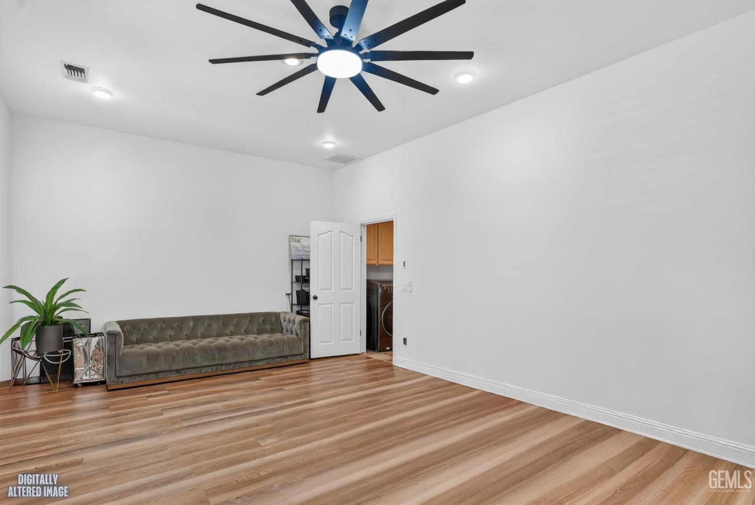 4906 Palisades Circle — photo 27