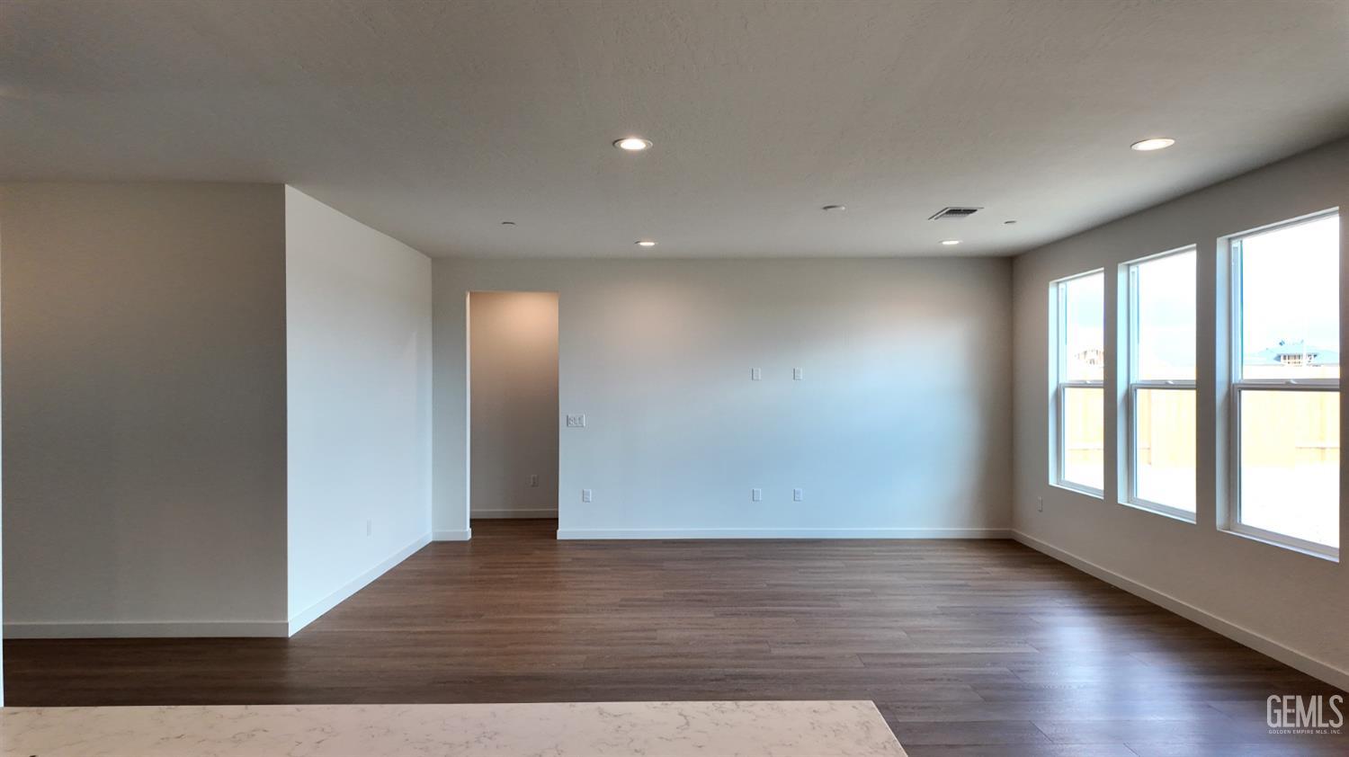 10715 Tatuk Way — photo 6