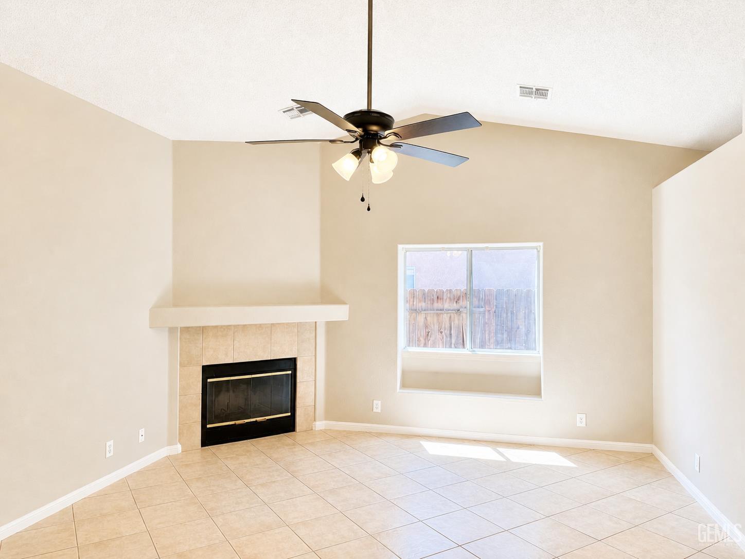 3125 Silver Spur Way — photo 6