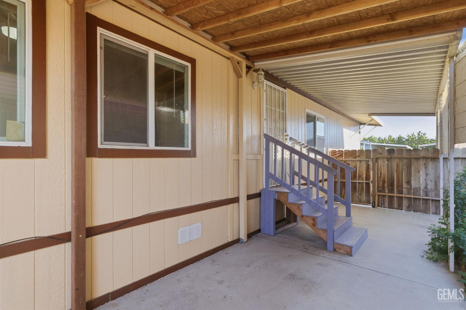 1301 Taft Hwy — photo 45