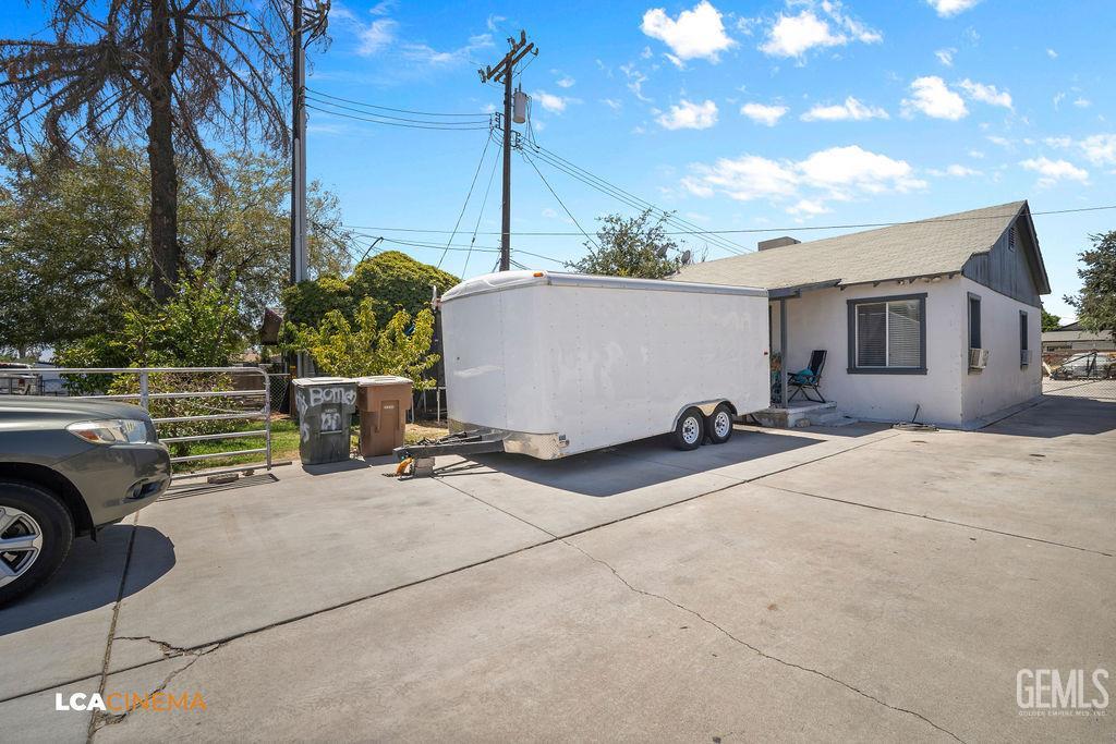 2107 McCray Street — photo 2