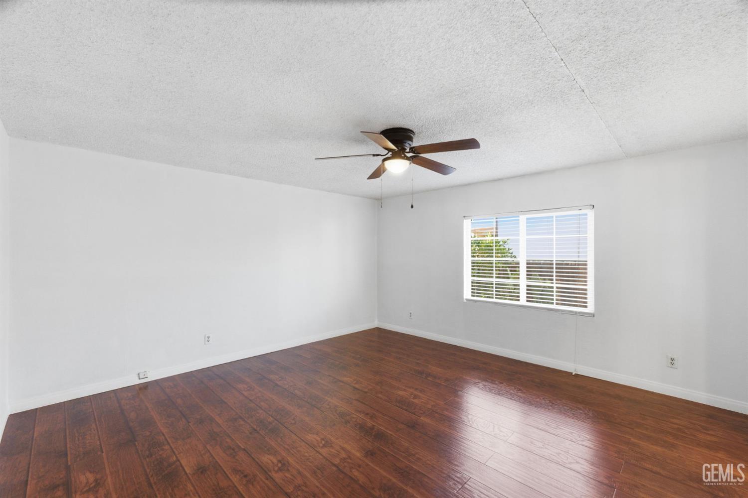 1301 Taft Hwy — photo 26