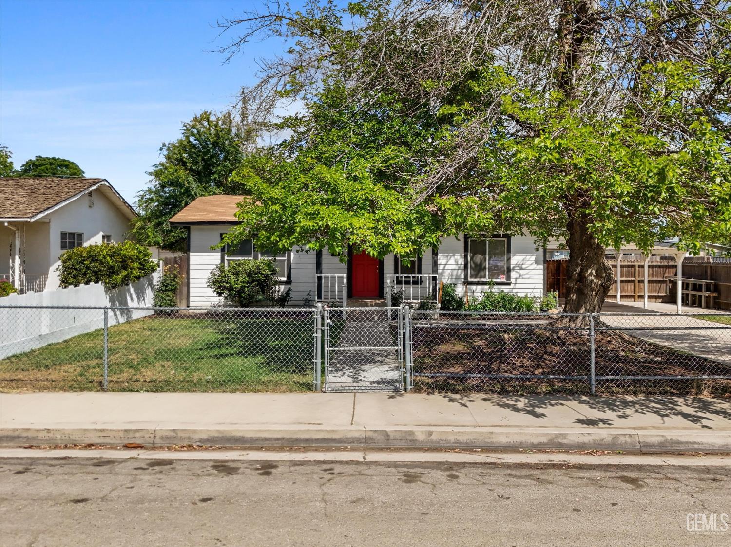 600 Olive Street — photo 15