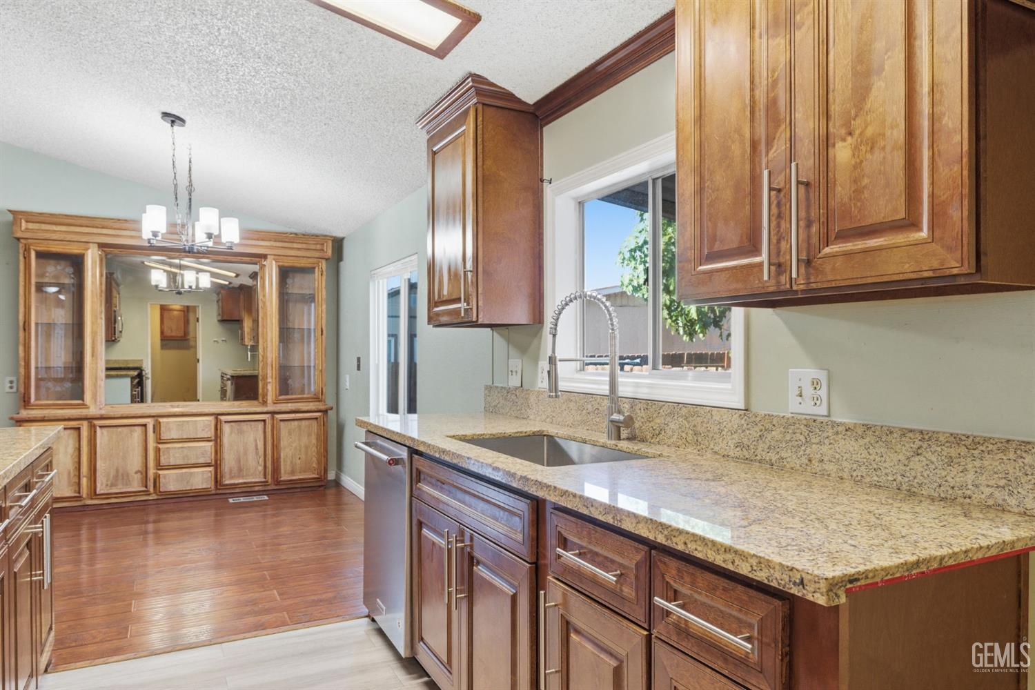 1301 Taft Hwy — photo 24